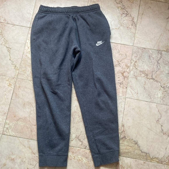 Nike joggers - Picture 2 of 8